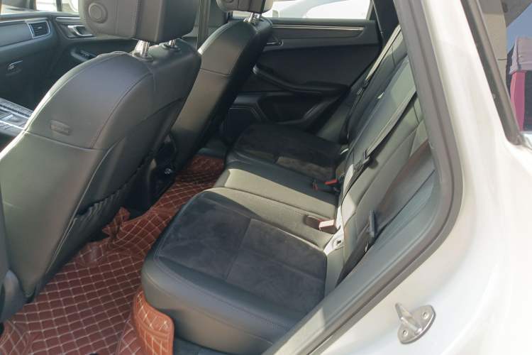 Used Porsche Macan 2014 Macan 2.0T Left Rear Seat