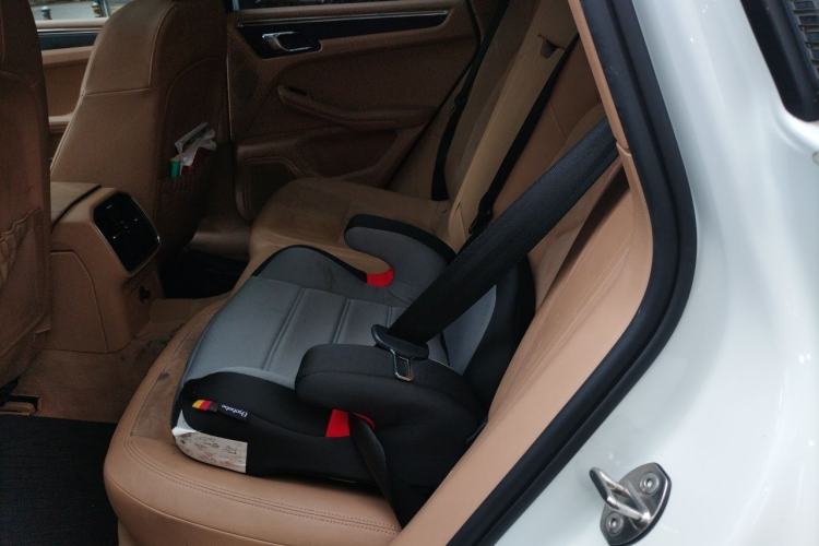 Used Porsche Macan 2014 Macan 2.0T Left Rear Seat