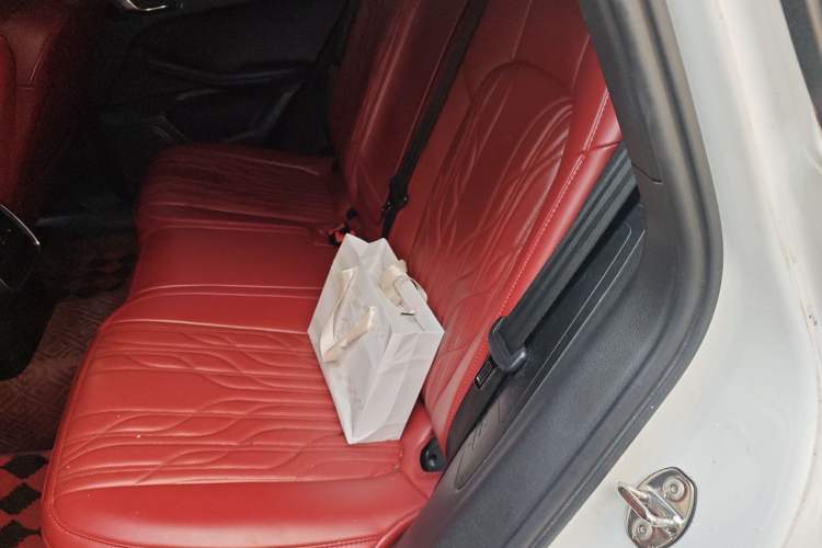 Used Porsche Macan 2014 Macan 2.0T Left Rear Seat