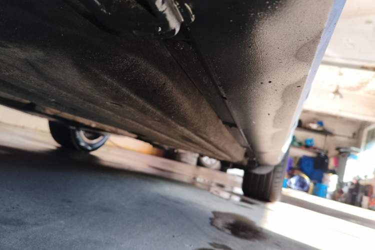 Used Porsche Macan 2014 Macan 2.0T Left Side Sill