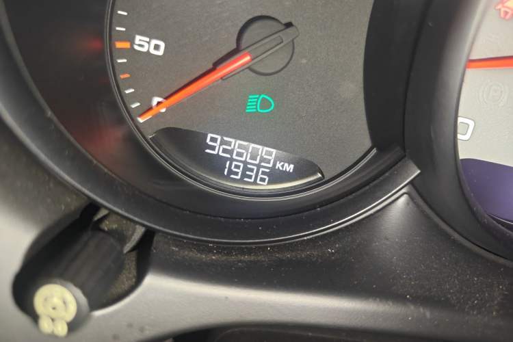 Used Porsche Macan 2014 Macan S 3.0T Odometer Close Up