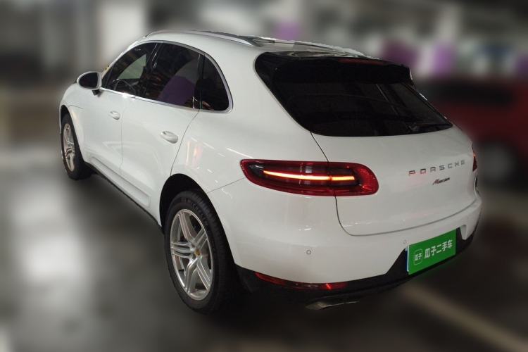 Used Porsche Macan 2014 Macan 2.0T Rear Left 45 Deg