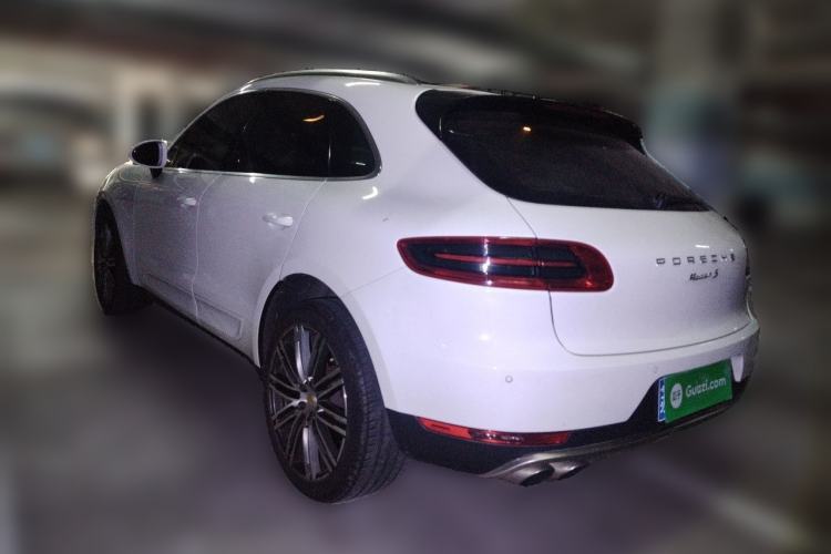 Used Porsche Macan 2014 Macan 2.0T Rear Left 45 Deg
