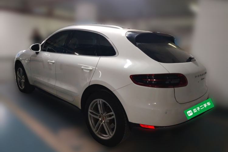 Used Porsche Macan 2014 Macan 2.0T Rear Left 45 Deg