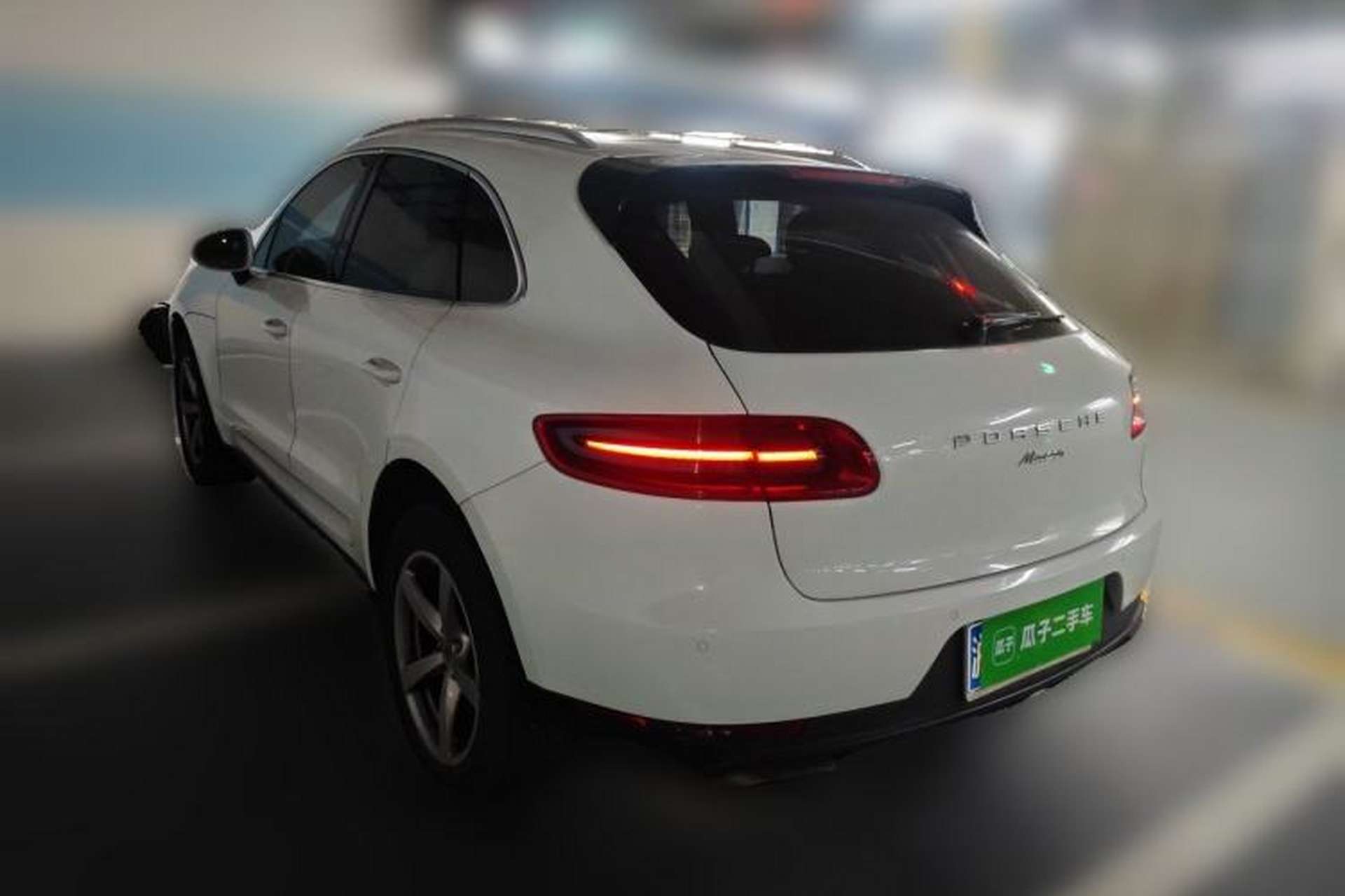 Used Porsche Macan 2014 Macan 2.0T Rear Left 45 Deg