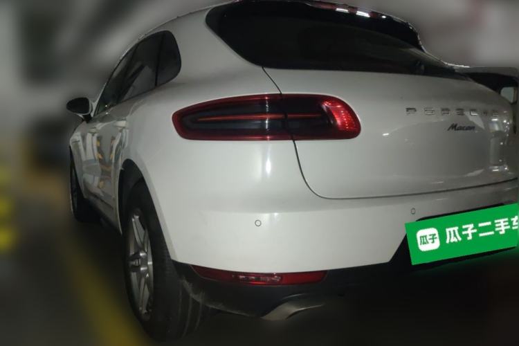 Used Porsche Macan 2014 Macan 2.0T Rear Left 45 Deg