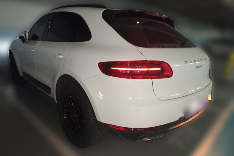 Used Porsche Macan 2014 Macan 2.0T Rear Left 45 Deg