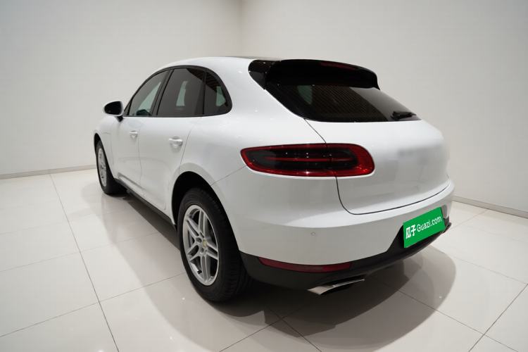 Used Porsche Macan 2014 Macan 2.0T Rear Left 45 Deg