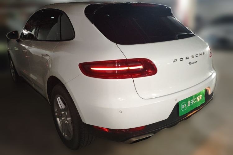 Used Porsche Macan 2014 Macan 2.0T Rear Left 45 Deg