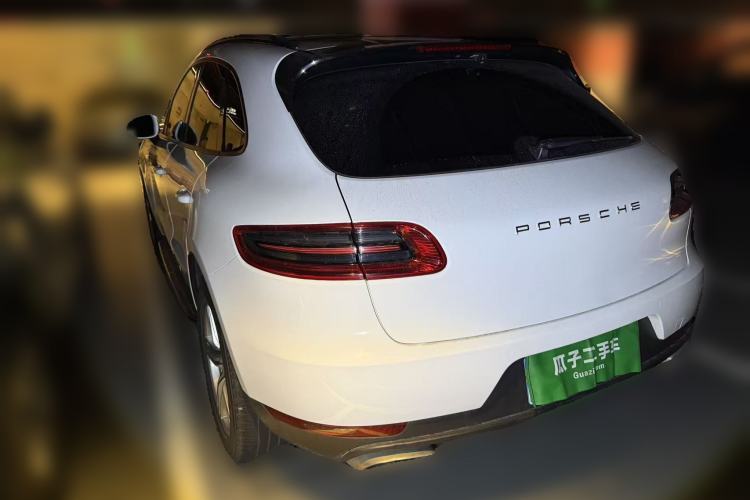 Used Porsche Macan 2014 Macan 2.0T Rear Left 45 Deg