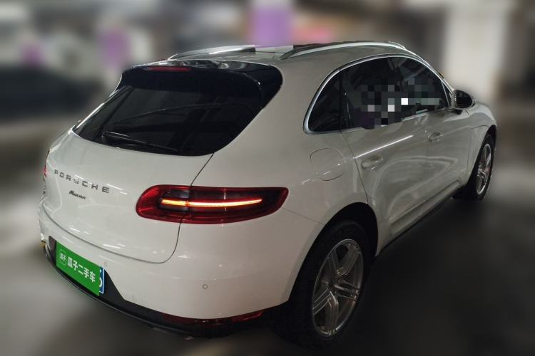 Used Porsche Macan 2014 Macan 2.0T Rear Right 45 Deg