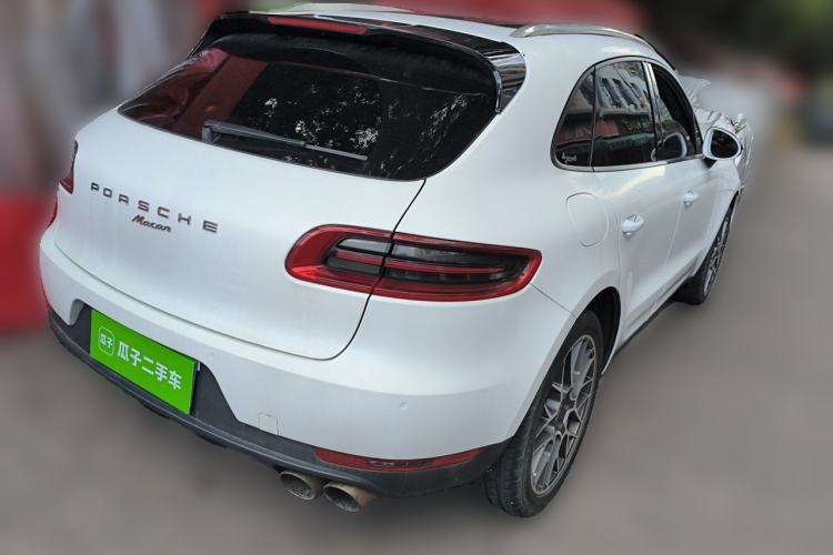 Used Porsche Macan 2014 Macan 2.0T Rear Right 45 Deg