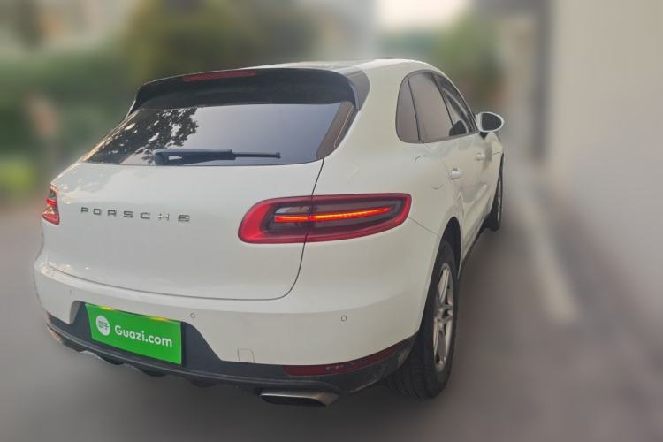 Used Porsche Macan 2014 Macan 2.0T Rear Right 45 Deg