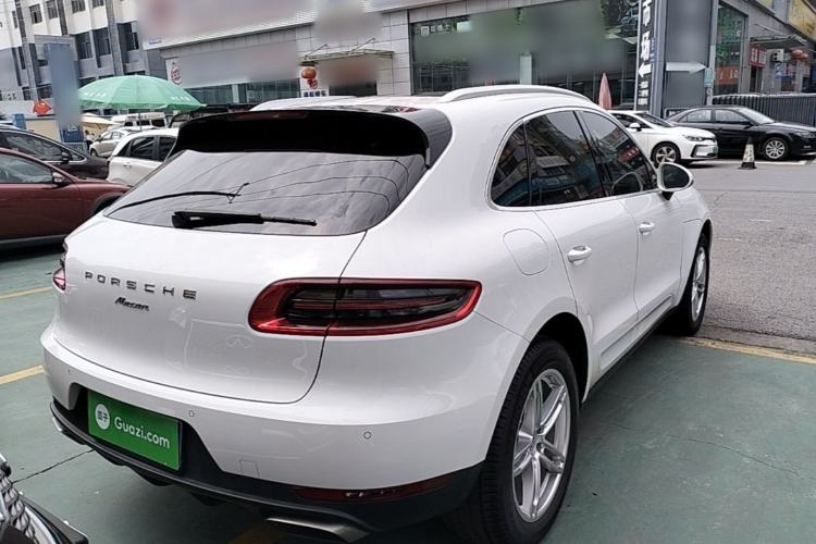 Used Porsche Macan 2014 Macan 2.0T Rear Right 45 Deg