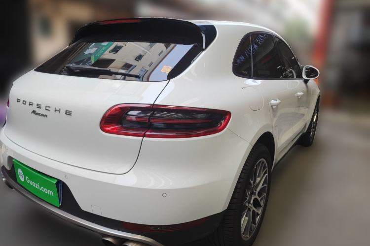 Used Porsche Macan 2014 Macan 2.0T Rear Right 45 Deg