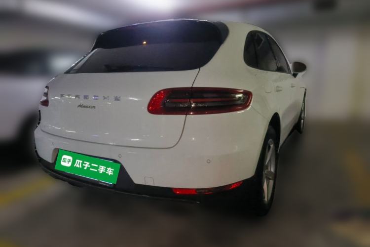 Used Porsche Macan 2014 Macan 2.0T Rear Right 45 Deg