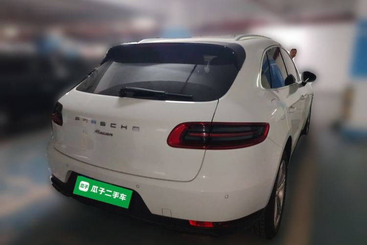 Used Porsche Macan 2014 Macan 2.0T Rear Right 45 Deg