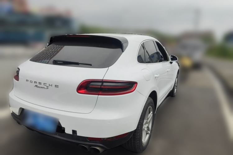 Used Porsche Macan 2014 Macan S 3.0T Rear Right 45 Deg
