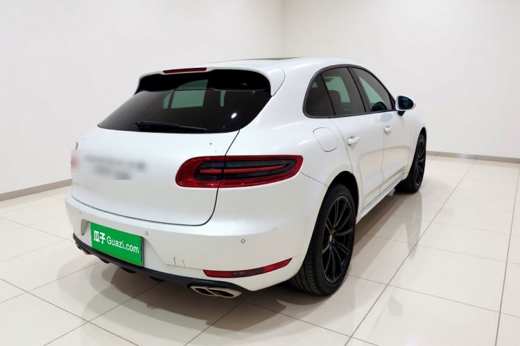 Used Porsche Macan 2014 Macan Turbo 3.6T Rear Right 45 Deg