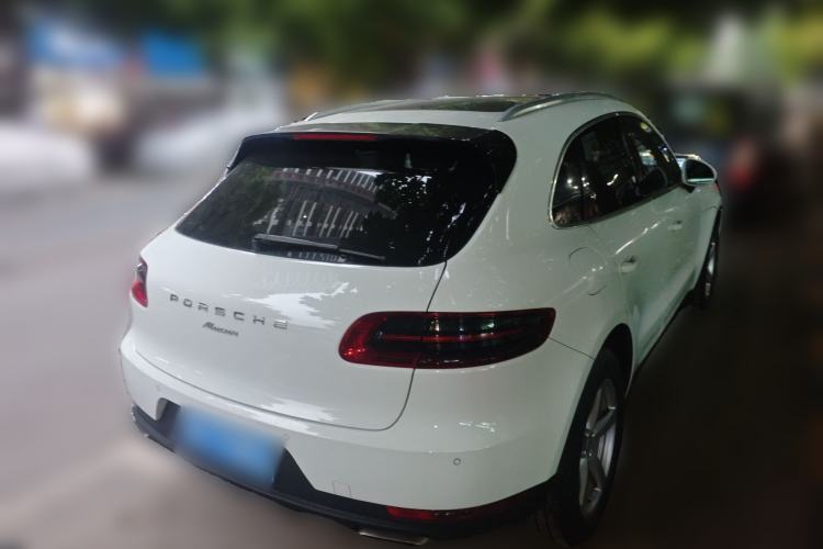 Used Porsche Macan 2014 Macan 2.0T Rear Right 45 Deg