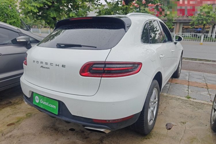 Used Porsche Macan 2014 Macan 2.0T Rear Right 45 Deg
