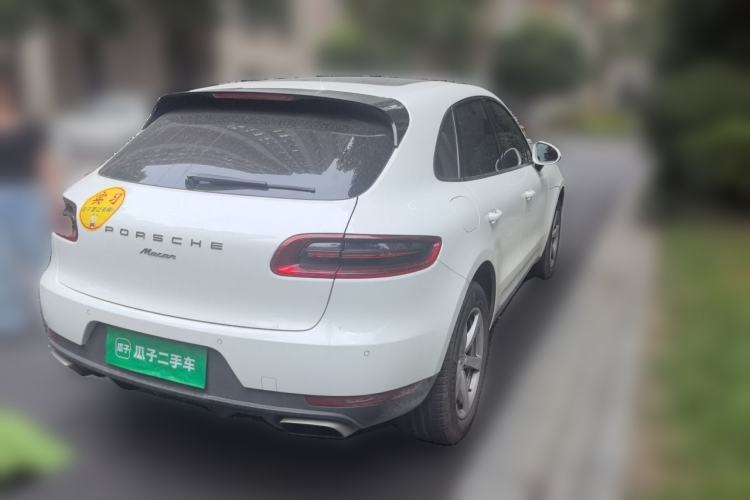 Used Porsche Macan 2014 Macan 2.0T Rear Right 45 Deg