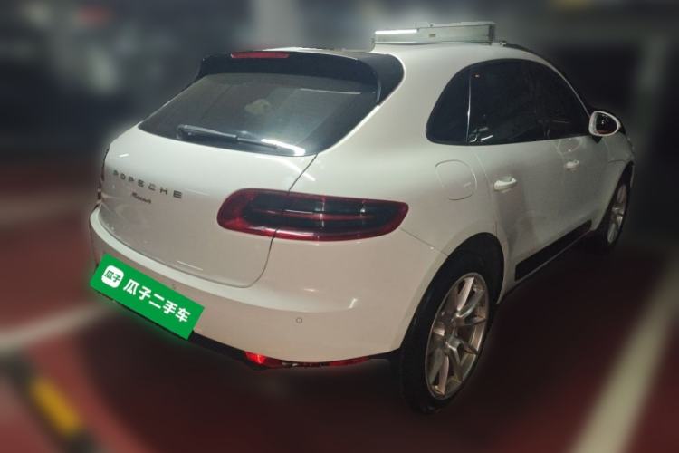 Used Porsche Macan 2014 Macan 2.0T Rear Right 45 Deg