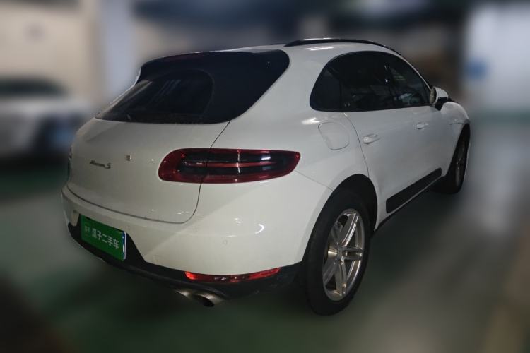 Used Porsche Macan 2014 Macan S 3.0T Rear Right 45 Deg
