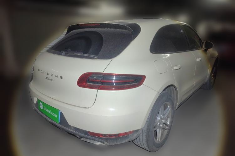 Used Porsche Macan 2014 Macan 2.0T Rear Right 45 Deg