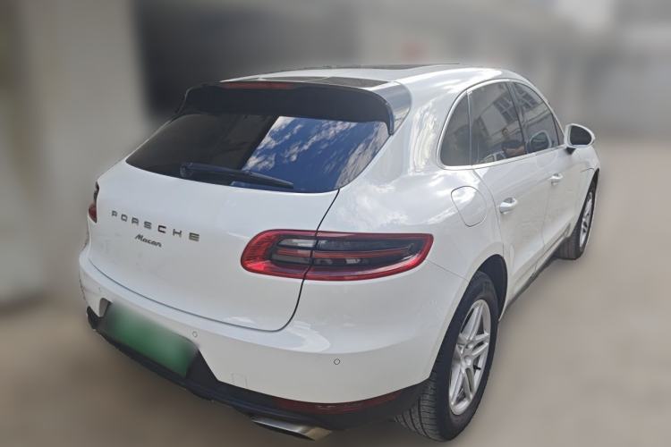 Used Porsche Macan 2014 Macan 2.0T Rear Right 45 Deg
