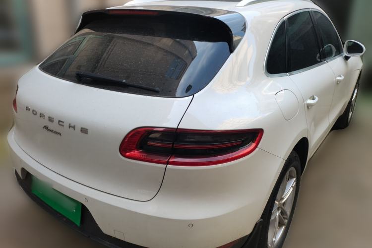 Used Porsche Macan  Rear Right 45 Deg