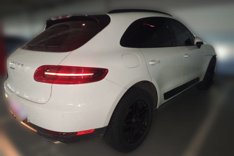 Used Porsche Macan 2014 Macan 2.0T Rear Right 45 Deg