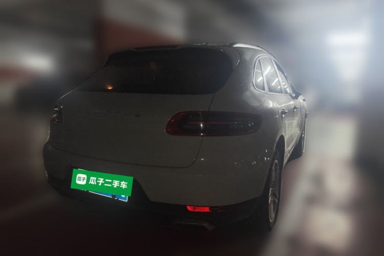 Used Porsche Macan 2014 Macan 2.0T Rear Right 45 Deg
