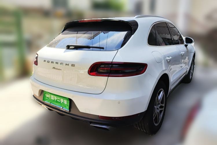 Used Porsche Macan 2014 Macan 2.0T Rear Right 45 Deg
