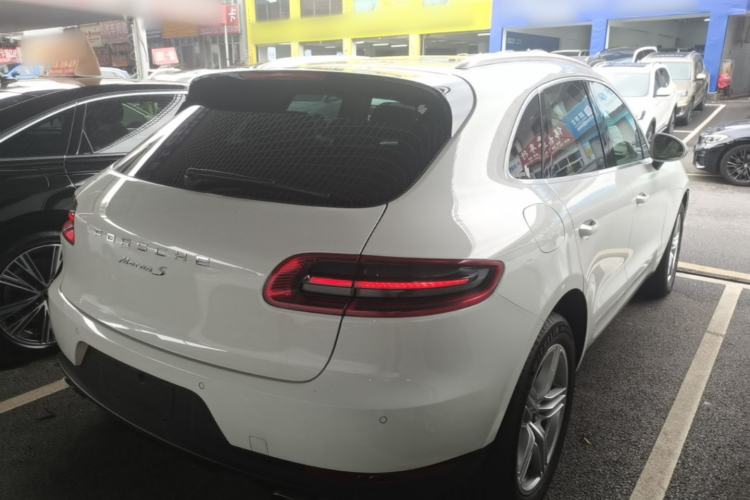 Used Porsche Macan 2014 Macan S 3.0T Rear Right 45 Deg