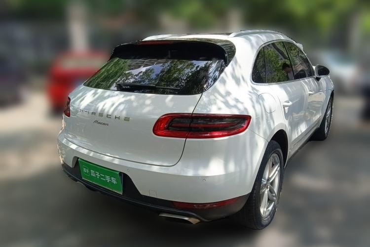 Used Porsche Macan 2014 Macan 2.0T Rear Right 45 Deg