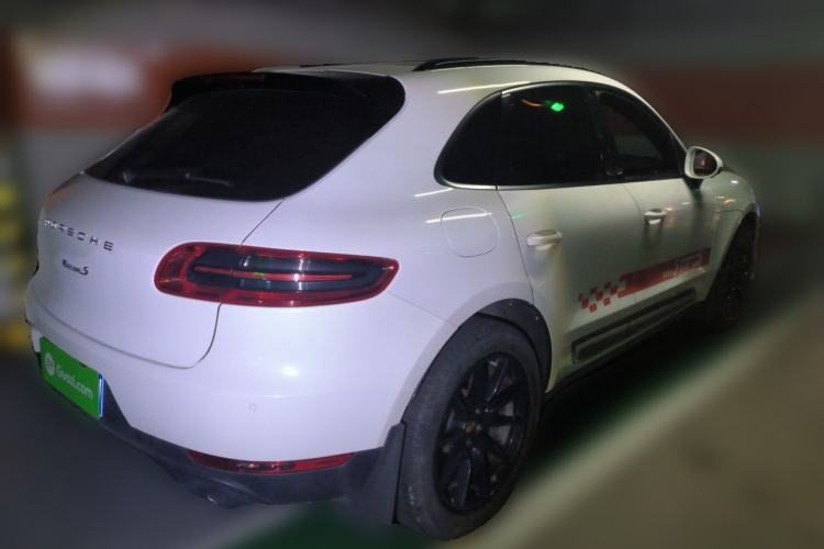 Used Porsche Macan 2014 Macan 2.0T Rear Right 45 Deg