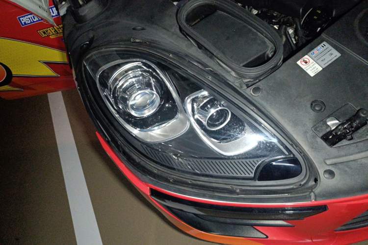 Used Porsche Macan 2014 Macan 2.0T Right Front Headlight