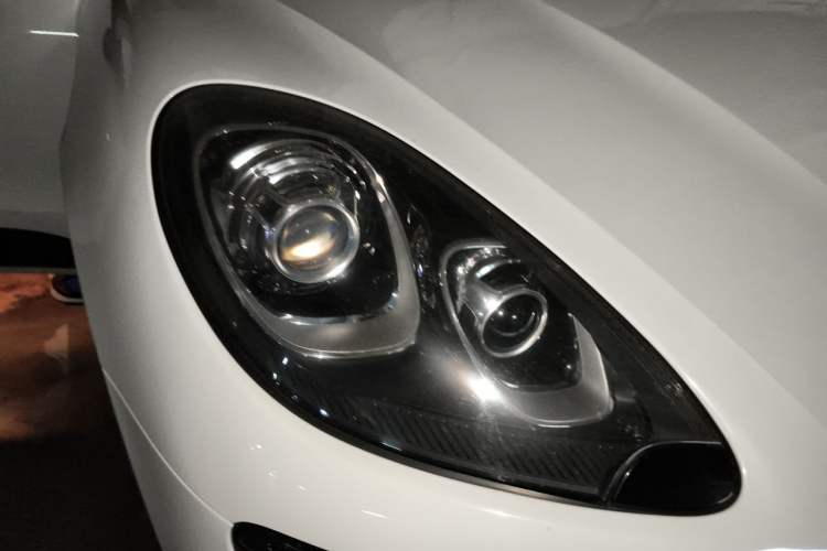 Used Porsche Macan 2014 Macan S 3.0T Right Front Headlight