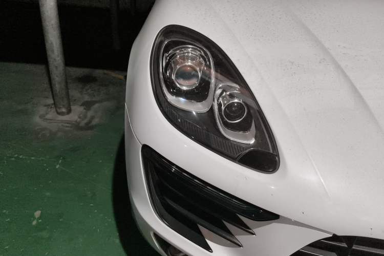 Used Porsche Macan 2014 Macan 2.0T Right Front Headlight