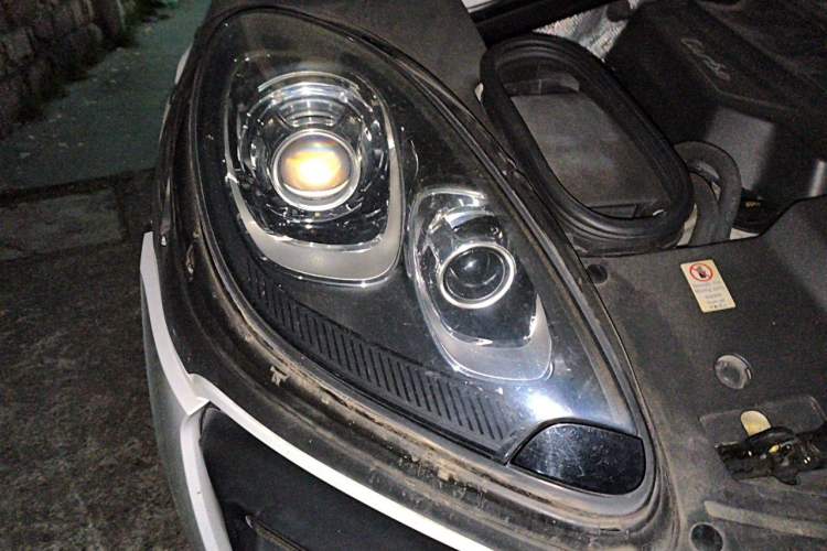 Used Porsche Macan 2014 Macan Turbo 3.6T Right Front Headlight