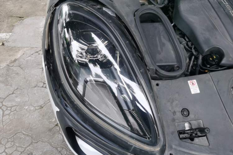 Used Porsche Macan 2014 Macan 2.0T Right Front Headlight