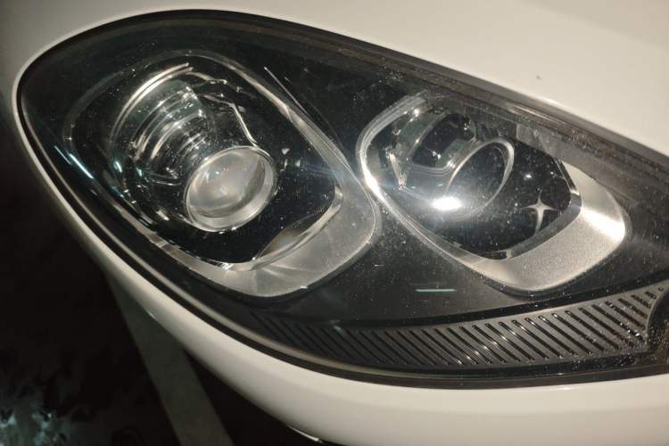 Used Porsche Macan 2014 Macan 2.0T Right Front Headlight