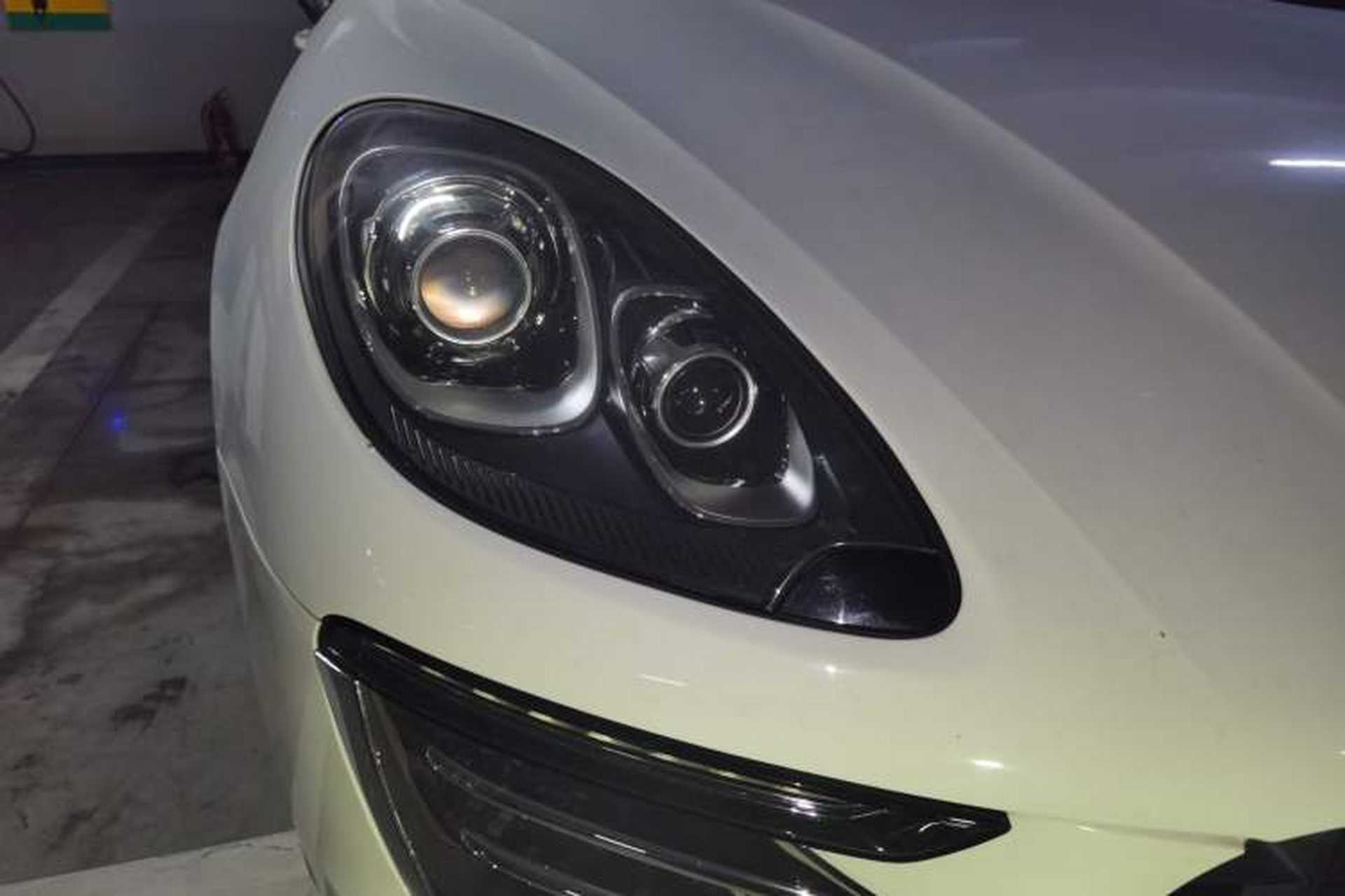 Used Porsche Macan 2014 Macan S 3.0T Right Front Headlight