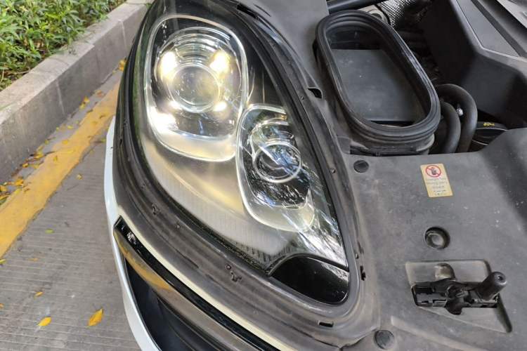 Used Porsche Macan 2014 Macan S 3.0T Right Front Headlight