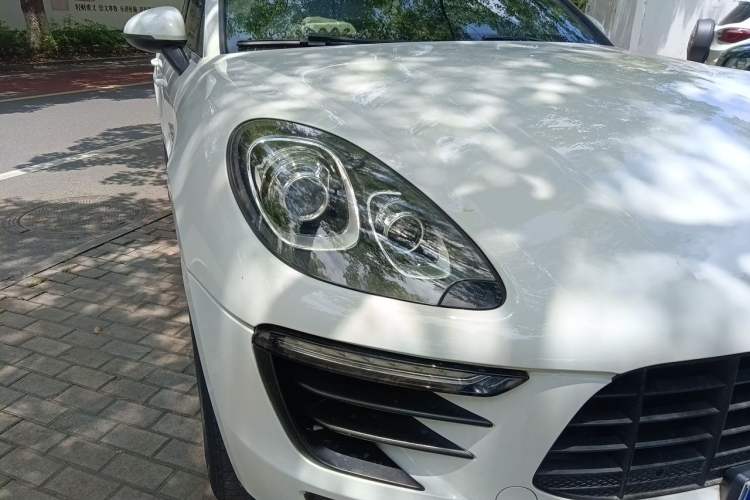 Used Porsche Macan 2014 Macan 2.0T Right Front Headlight