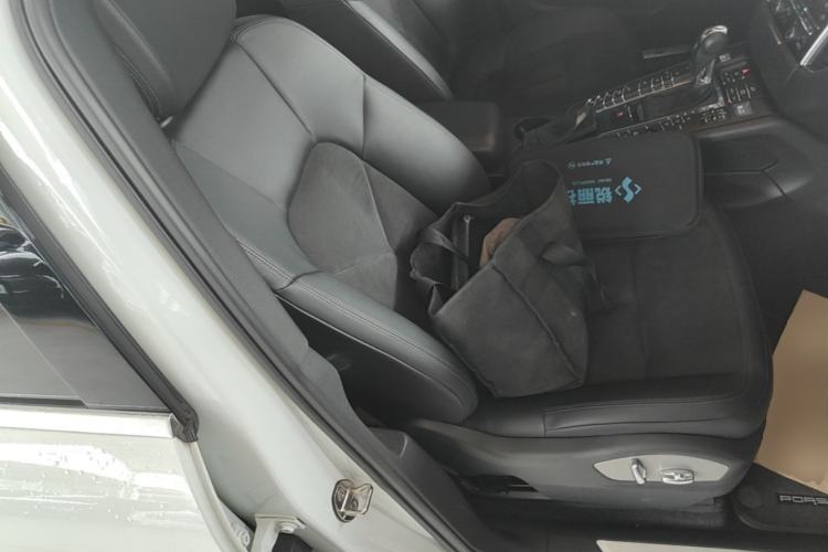 Used Porsche Macan 2014 Macan S 3.0T Right Front Seat
