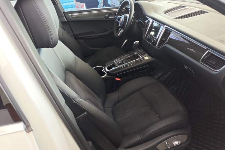 Used Porsche Macan 2014 Macan 2.0T Right Front Seat