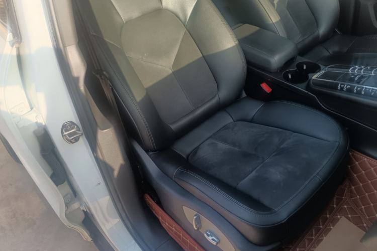Used Porsche Macan 2014 Macan 2.0T Right Front Seat