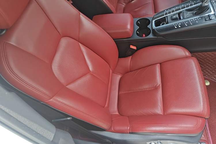 Used Porsche Macan 2014 Macan 2.0T Right Front Seat